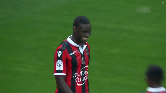 VIDEO: Balotelli lập cú đúp giúp Nice dẫn đầu BXH Ligue 1